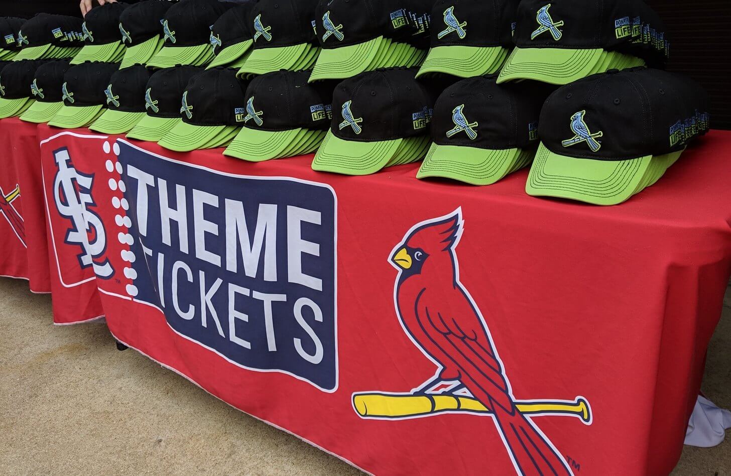 Theme Ticket hats for Transplant Awareness Day at Busch Stadium.