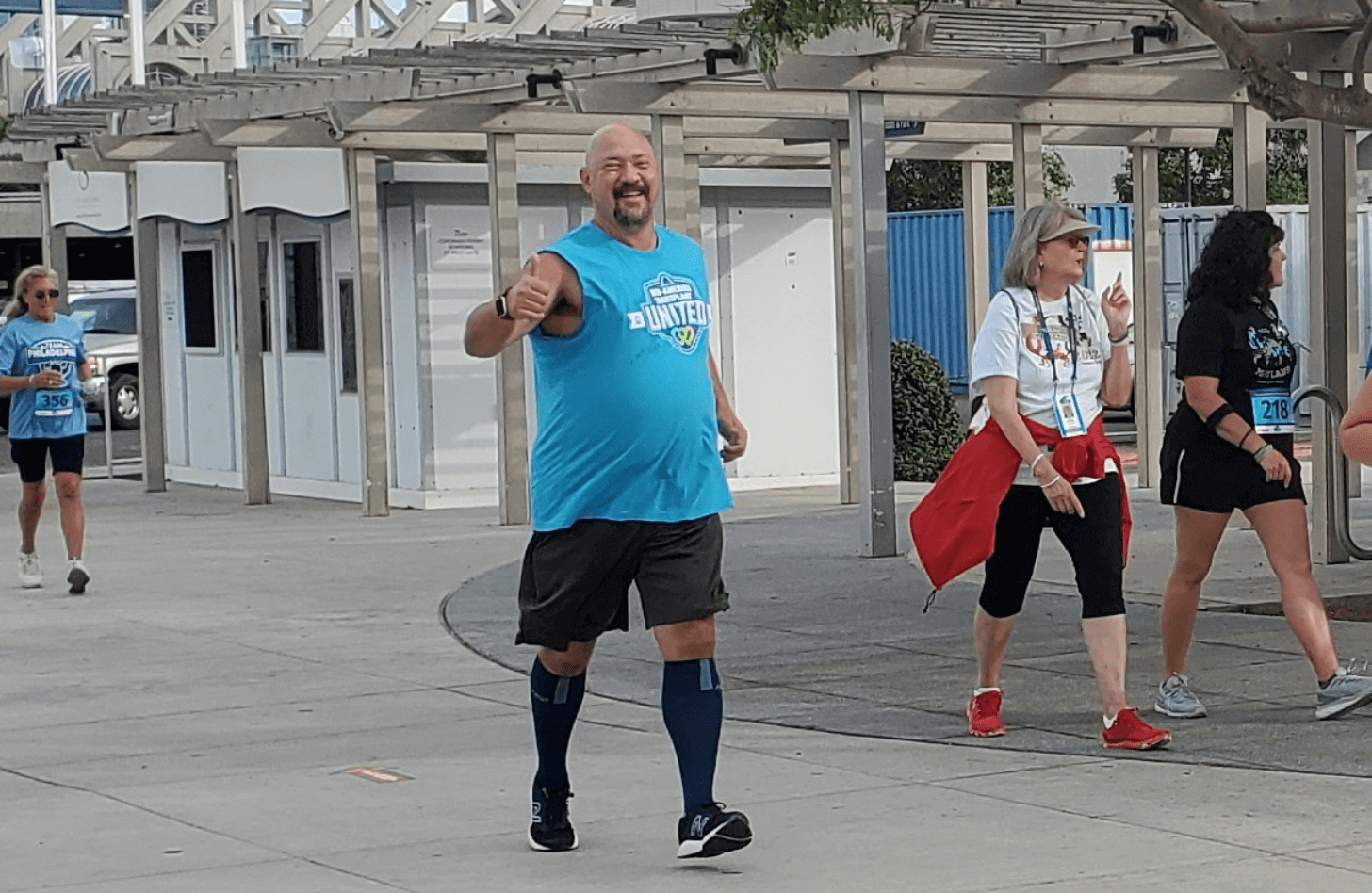 Will Klein gives a thumbs up during the 5k at the Transplant Games of America